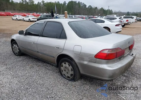 1999 Honda Accord Lx z USA, uszkodzony, nr VIN 1HGCG5648XA114544